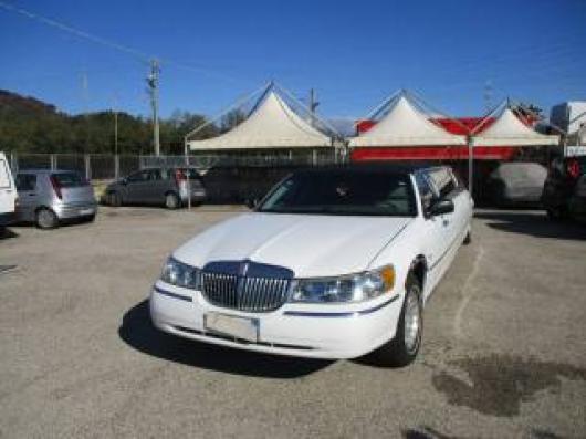 usato LINCOLN Town Car