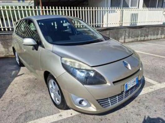 usato RENAULT Scenic