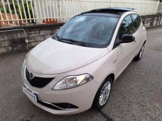 usato LANCIA Ypsilon