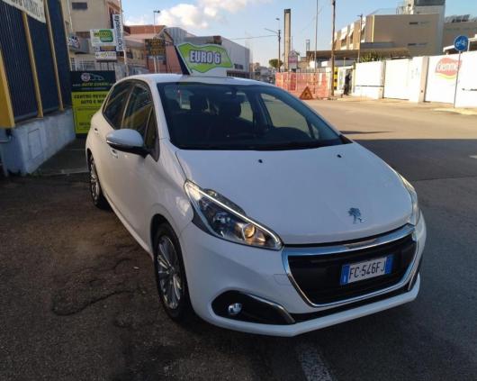 usato PEUGEOT 208