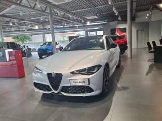 nuovo ALFA ROMEO Giulia