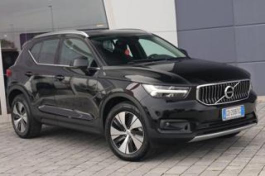 usato VOLVO XC40