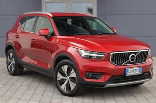 usato VOLVO XC40