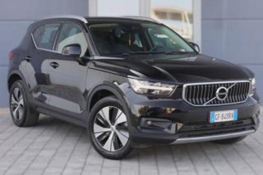 usato VOLVO XC40