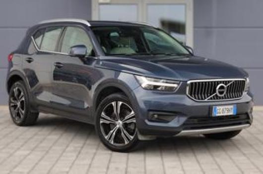 usato VOLVO XC40