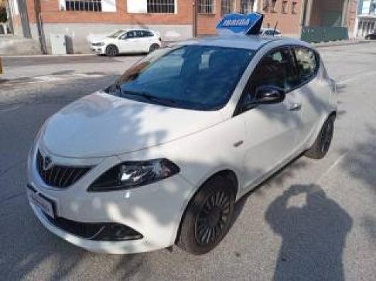 usato LANCIA Ypsilon