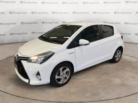 usato TOYOTA Yaris