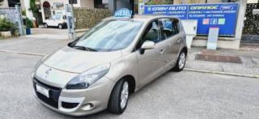 usato RENAULT Scenic