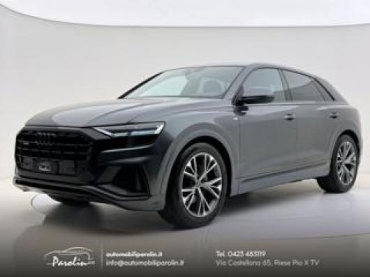 usato AUDI Q8