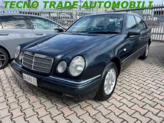 usato MERCEDES E 200