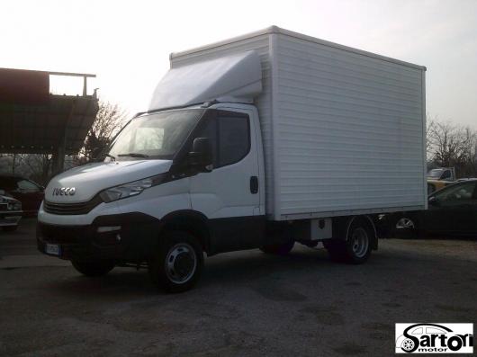 usato IVECO DAILY 35 120 SPONDA ELETTRICA 39.000 KM