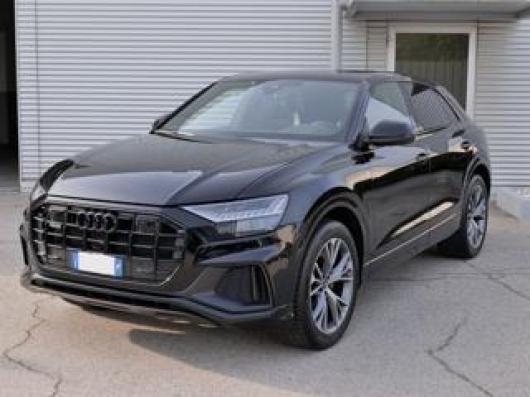 usato AUDI Q8