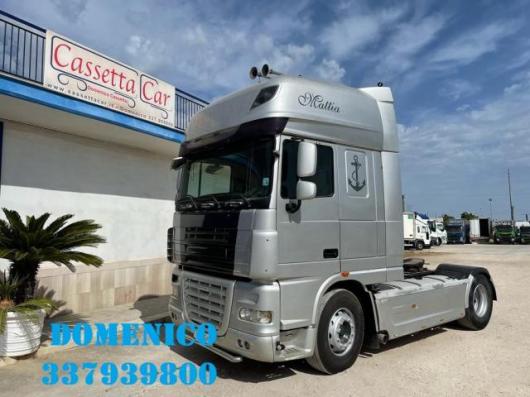 usato DAF XF 105 460 TRATTORE STRADALE IN ADR EURO 5