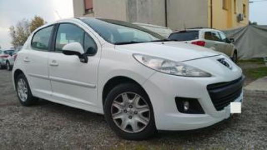 usato PEUGEOT 207