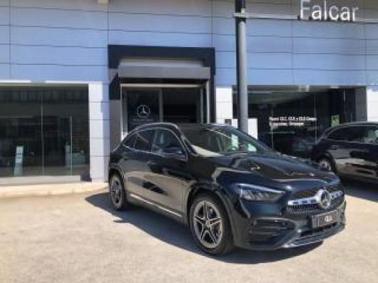 nuovo MERCEDES GLA 200