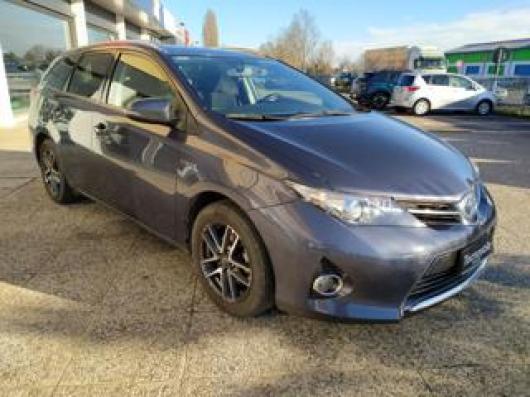 usato TOYOTA Auris Touring Sports