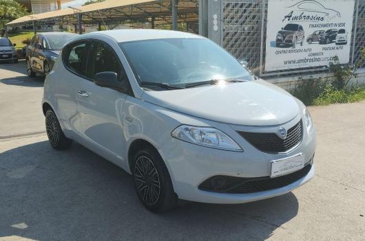 usato LANCIA Ypsilon