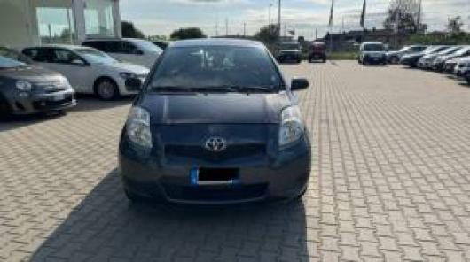 usato TOYOTA Yaris