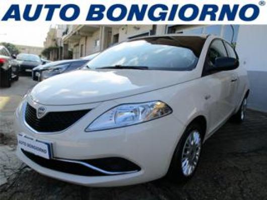 usato LANCIA Ypsilon