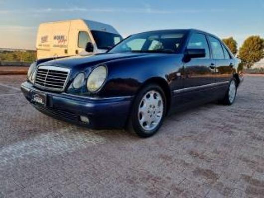 usato MERCEDES E 200