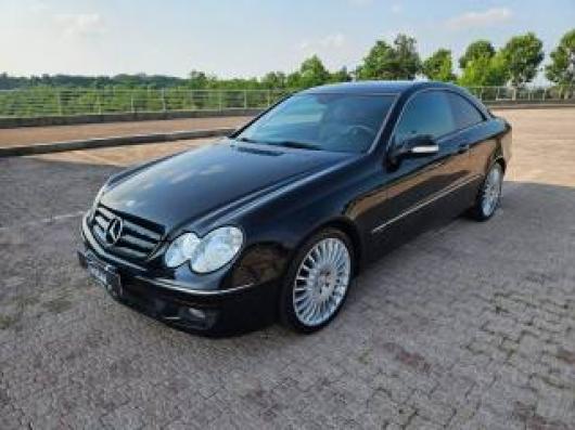 usato MERCEDES CLK 220