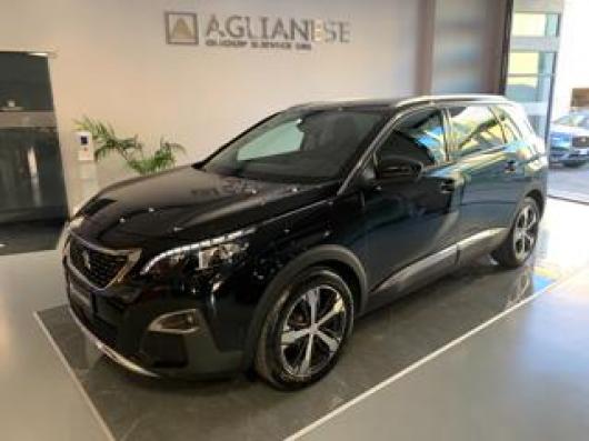 usato PEUGEOT 5008