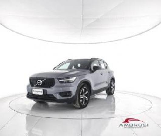 usato VOLVO XC40