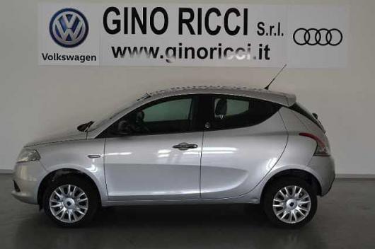 Ypsilon