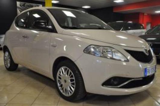 usato LANCIA Ypsilon