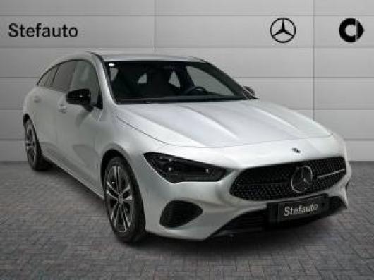 Km 0 MERCEDES CLA 200