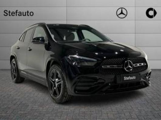 nuovo MERCEDES GLA 200