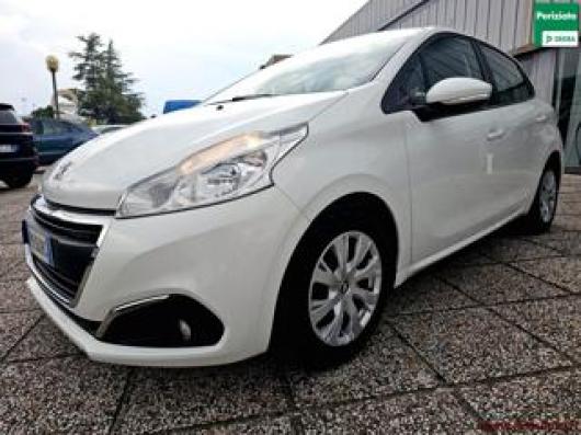 usato PEUGEOT 208