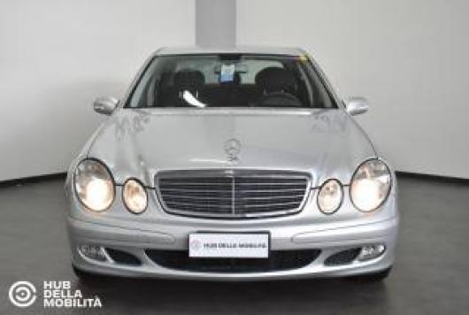 usato MERCEDES E 220