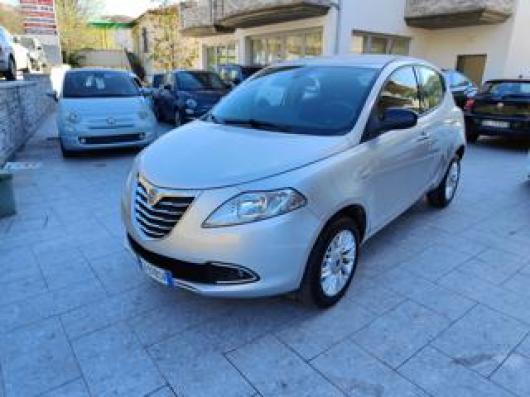 usato LANCIA Ypsilon