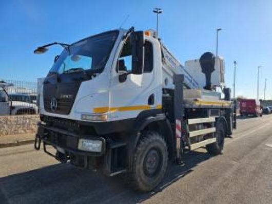 usato MERCEDES UNIMOG