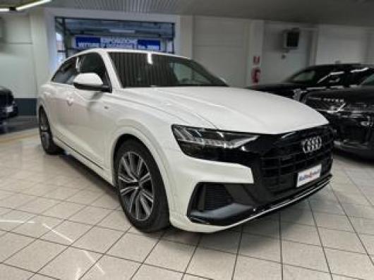 usato AUDI Q8