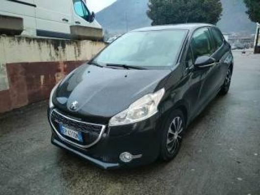 usato PEUGEOT 208