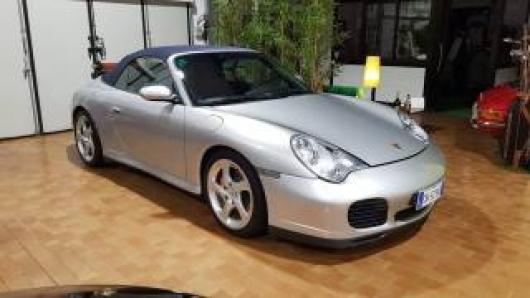 996