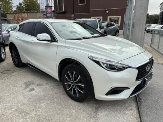 usato INFINITI Q30