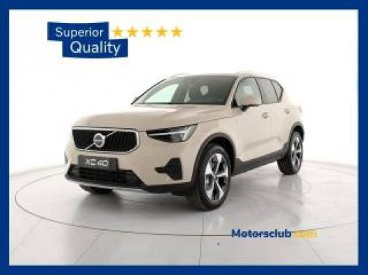 nuovo VOLVO XC40