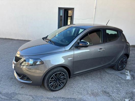 usato LANCIA Ypsilon