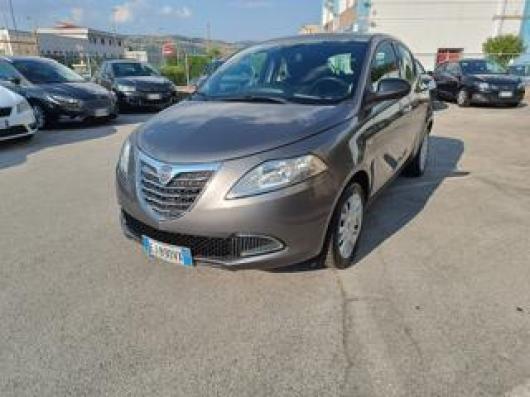 usato LANCIA Ypsilon