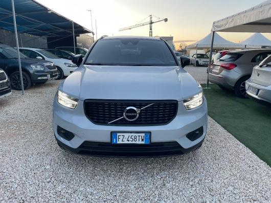 usato VOLVO XC40