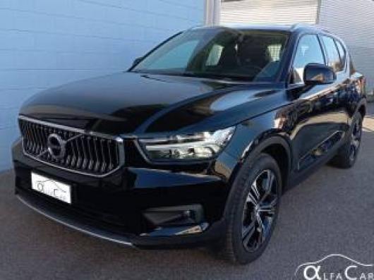 usato VOLVO XC40