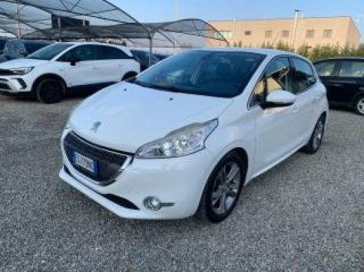 usato PEUGEOT 208