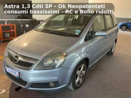 usato OPEL Zafira