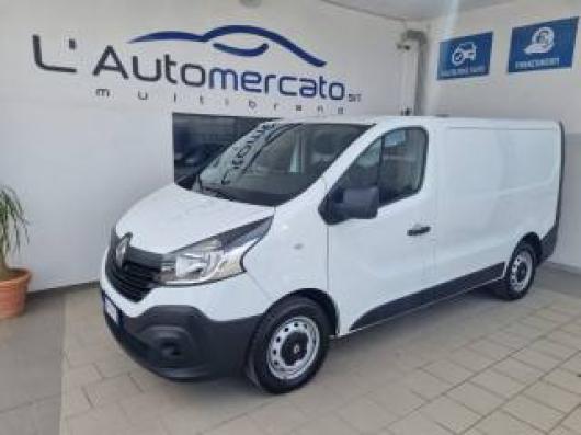 usato RENAULT Trafic