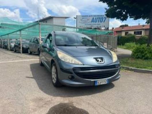 usato PEUGEOT 207