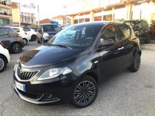 usato LANCIA Ypsilon