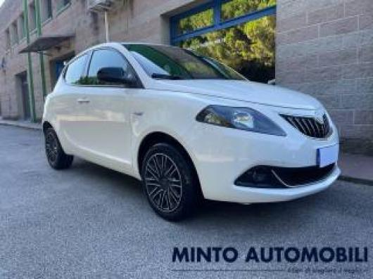 usato LANCIA Ypsilon